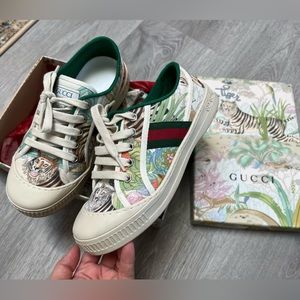 Gucci limited edition tennis 1997 jungle tiger size 33